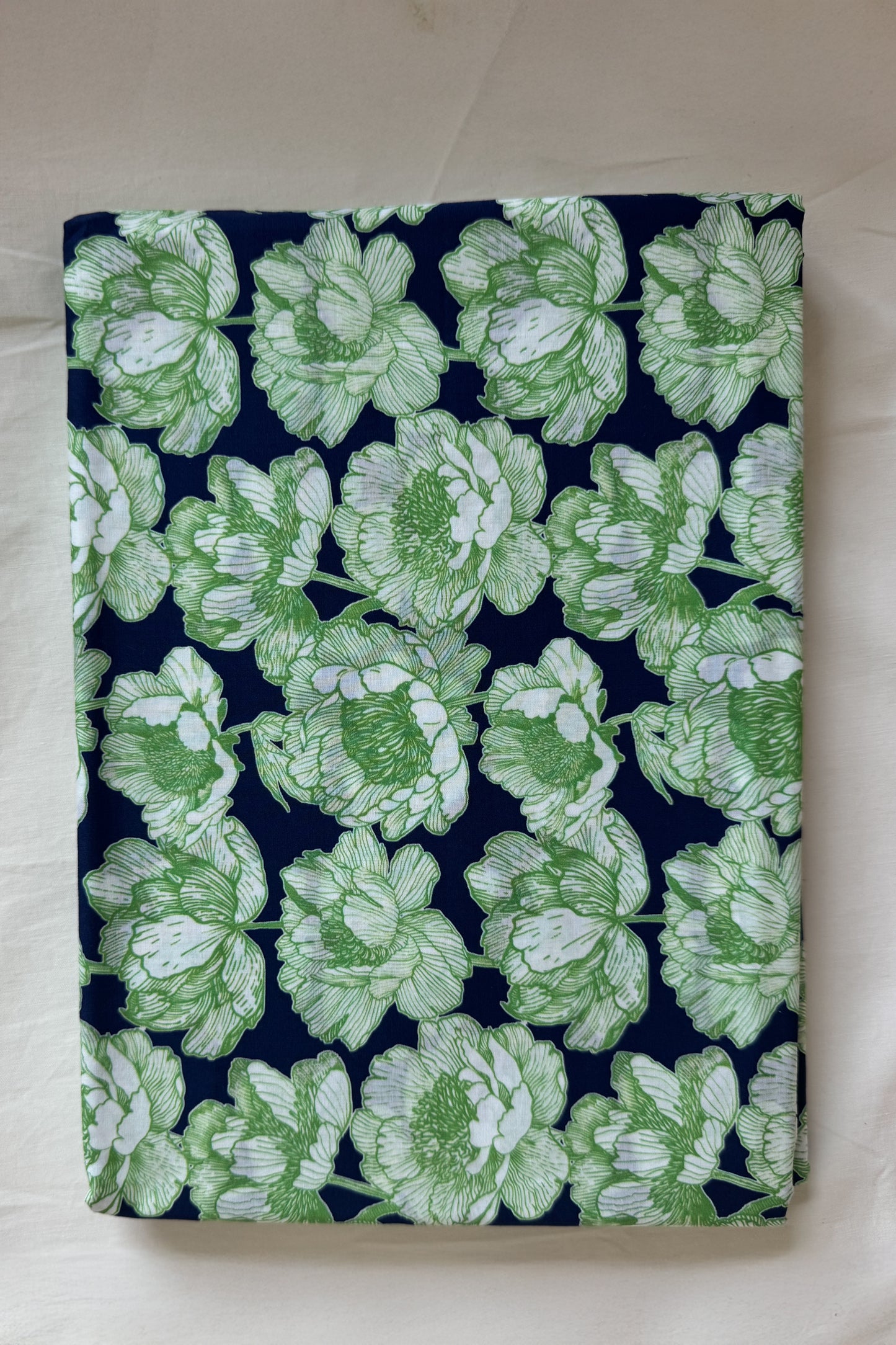 Mono-flower in green