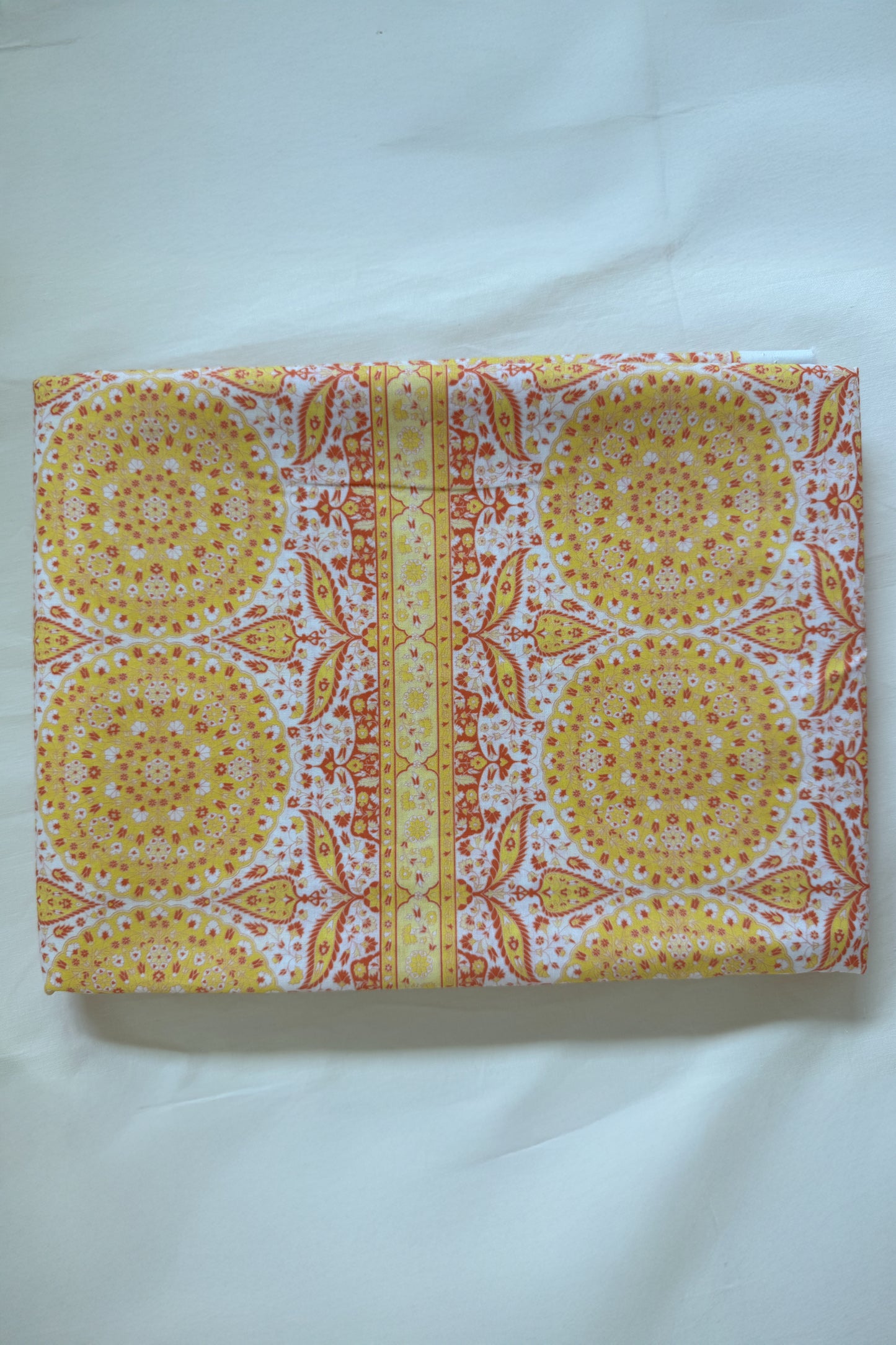 Alanwar in yellow