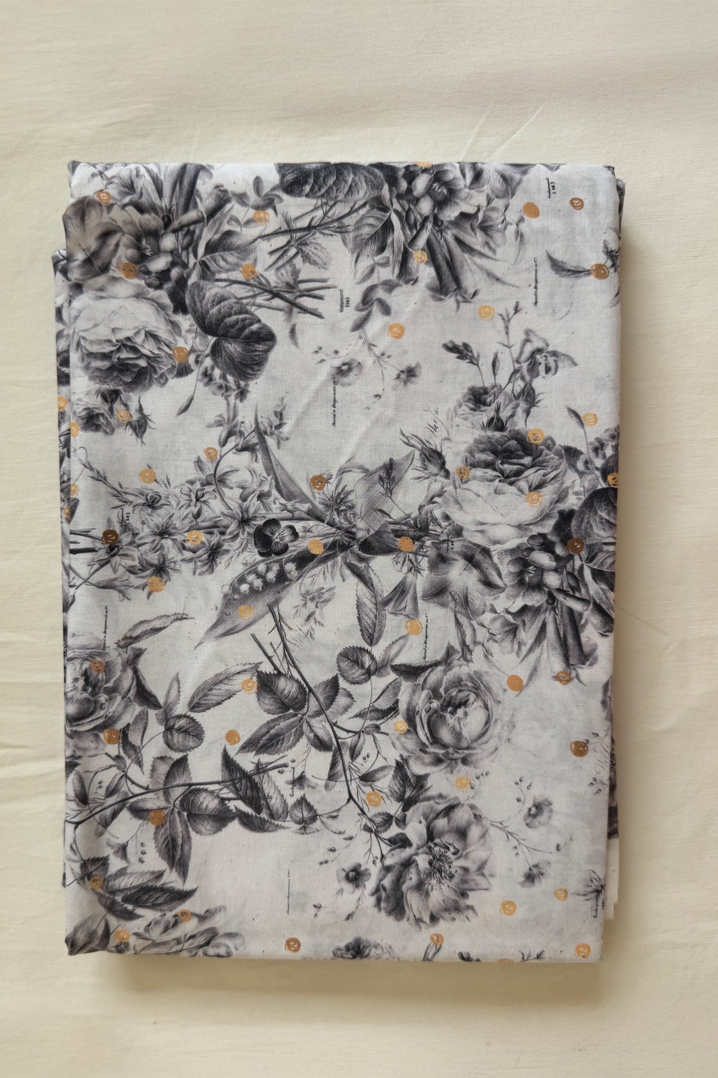 Grey-Scale Gold dotted