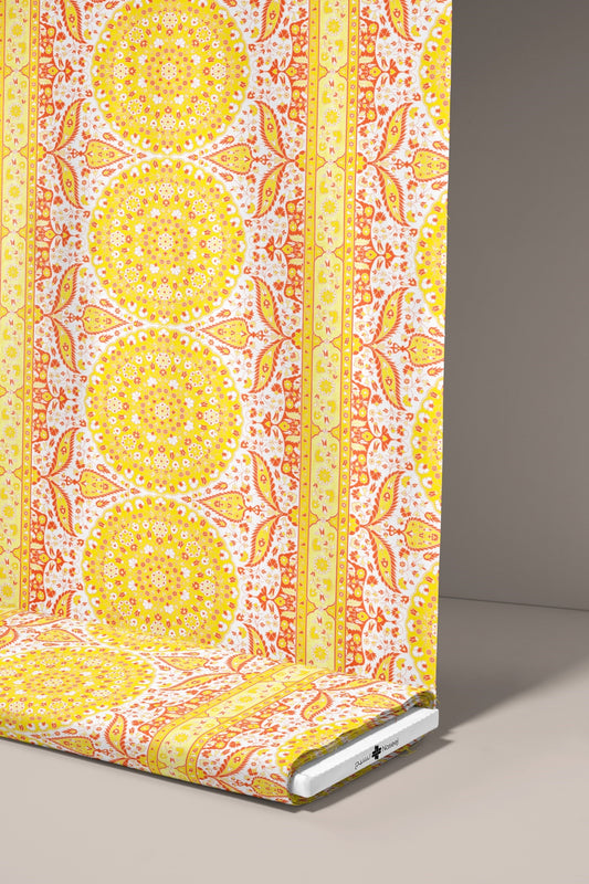 Alanwar in yellow